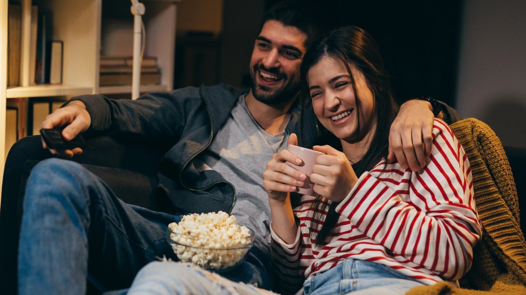 Liebesfilme auf Netflix 2025: Die 19 besten Dramen und Rom-Coms, die euer Herz höherschlagen lassen