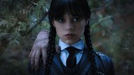 Jenna Ortega's „Wednesday”-Style: So holt ihr euch den Look bei Bonprix, Breuninger & Co.
