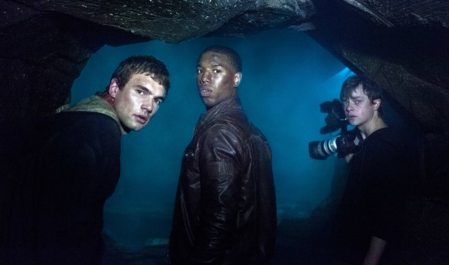 Andrew, Steve und Matt finden in einer Höhle ein merkwürdiges Objekt.