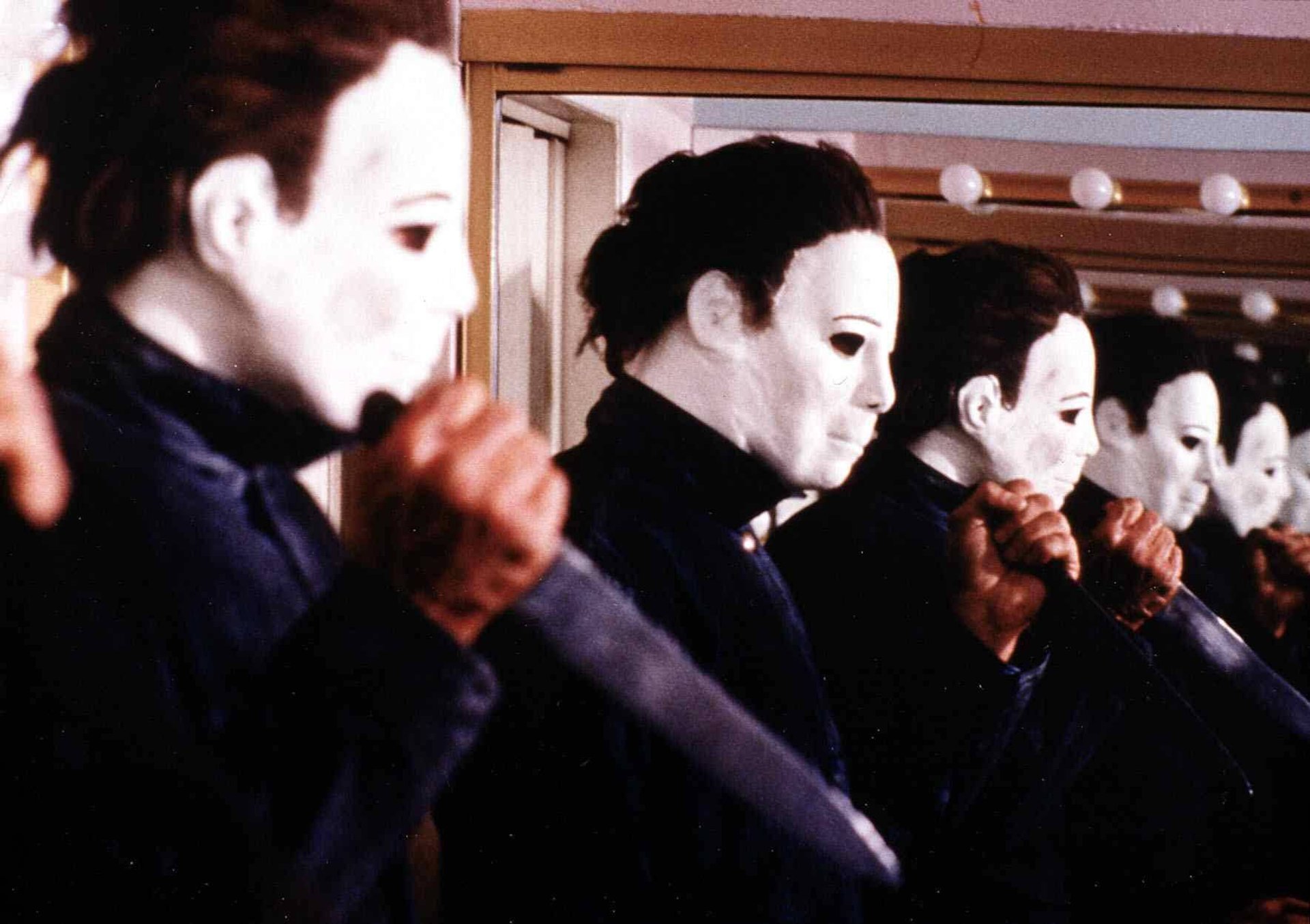 Horrorfilm-Quiz: Nur wahre Horrorfans erkennen diese Waffen sofort! e4c5ea28bb86a203fc0408b872 cmUgMTkyMCADMmZlNTJiYTMwODc=