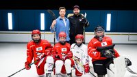 AWZ trifft auf die Kölner (Jung-)Haie: Im Steinkamp-Zentrum wird wieder Eishockey gespielt