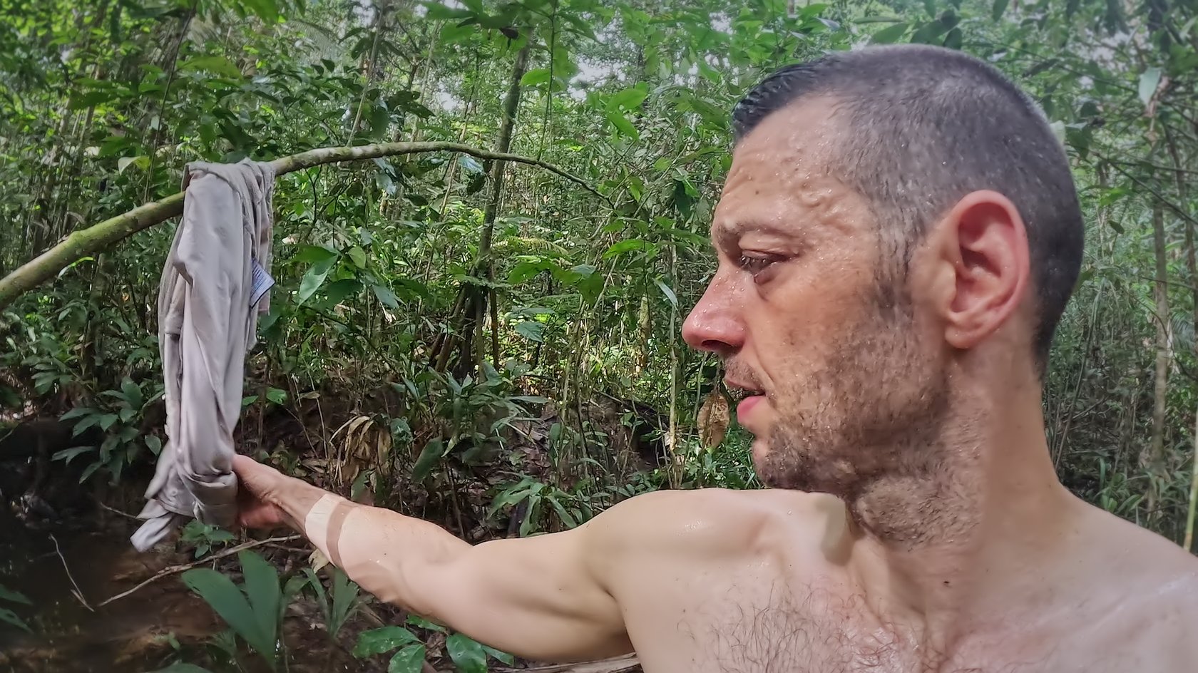 Joe Vogel in 7 vs. Wild