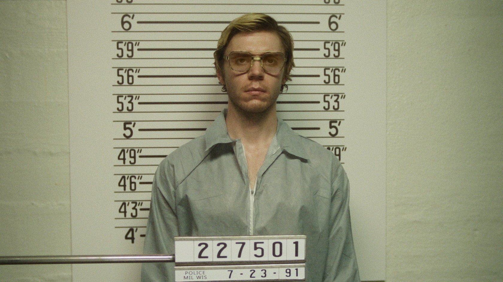 „Dahmer“ und „Watcher“ verlängert: Neue Netflix-Staffel sorgen aber für große Änderungen