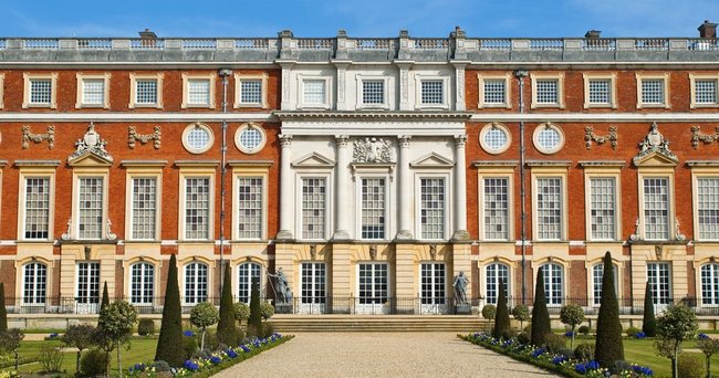 Hampton Court Palace im Stadtteil Richmond in London