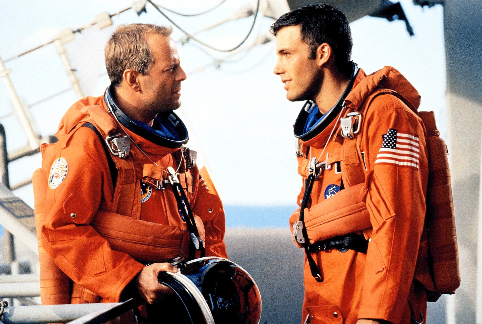 Actionstar Ben Affleck hat eine ganz miese, aber lustige Erinnerung an diesen 90er-Sci-Fi-Megahit mit Bruce Willis