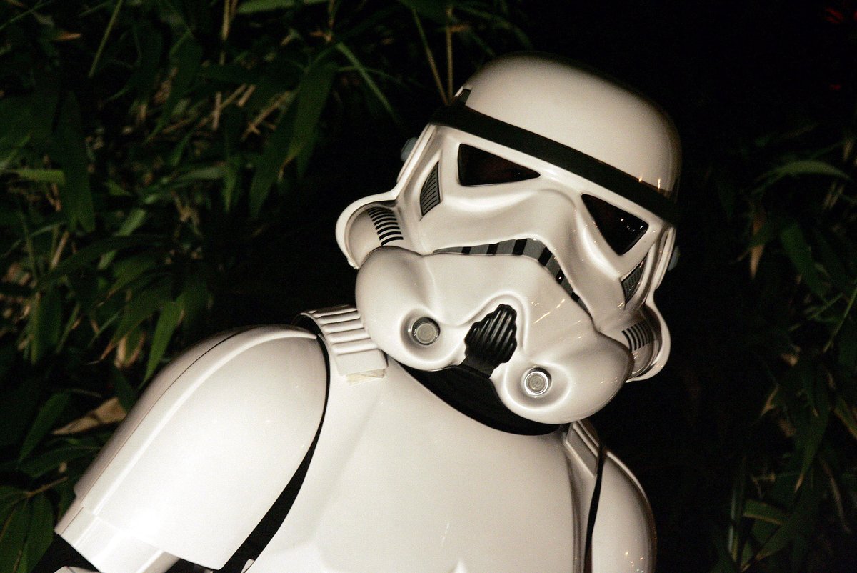 Dieser Stormtrooper bringt Humor ins Badezimmer Dieser Stormtrooper bringt Humor ins Badezimmer