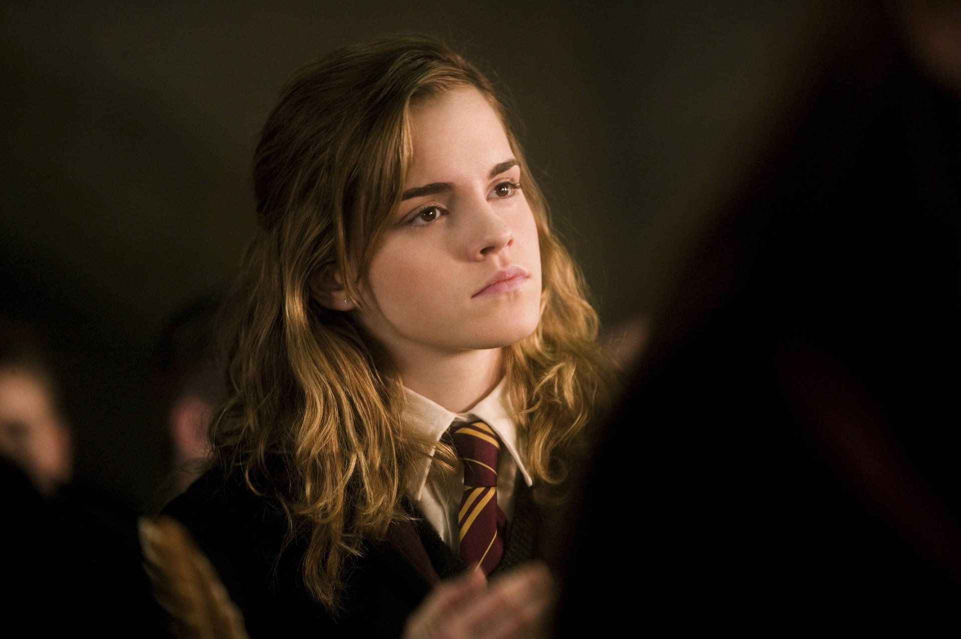 Lässig wie Hermine Granger: Diese leichte Tchibo-Windjacke hätte sie geliebt