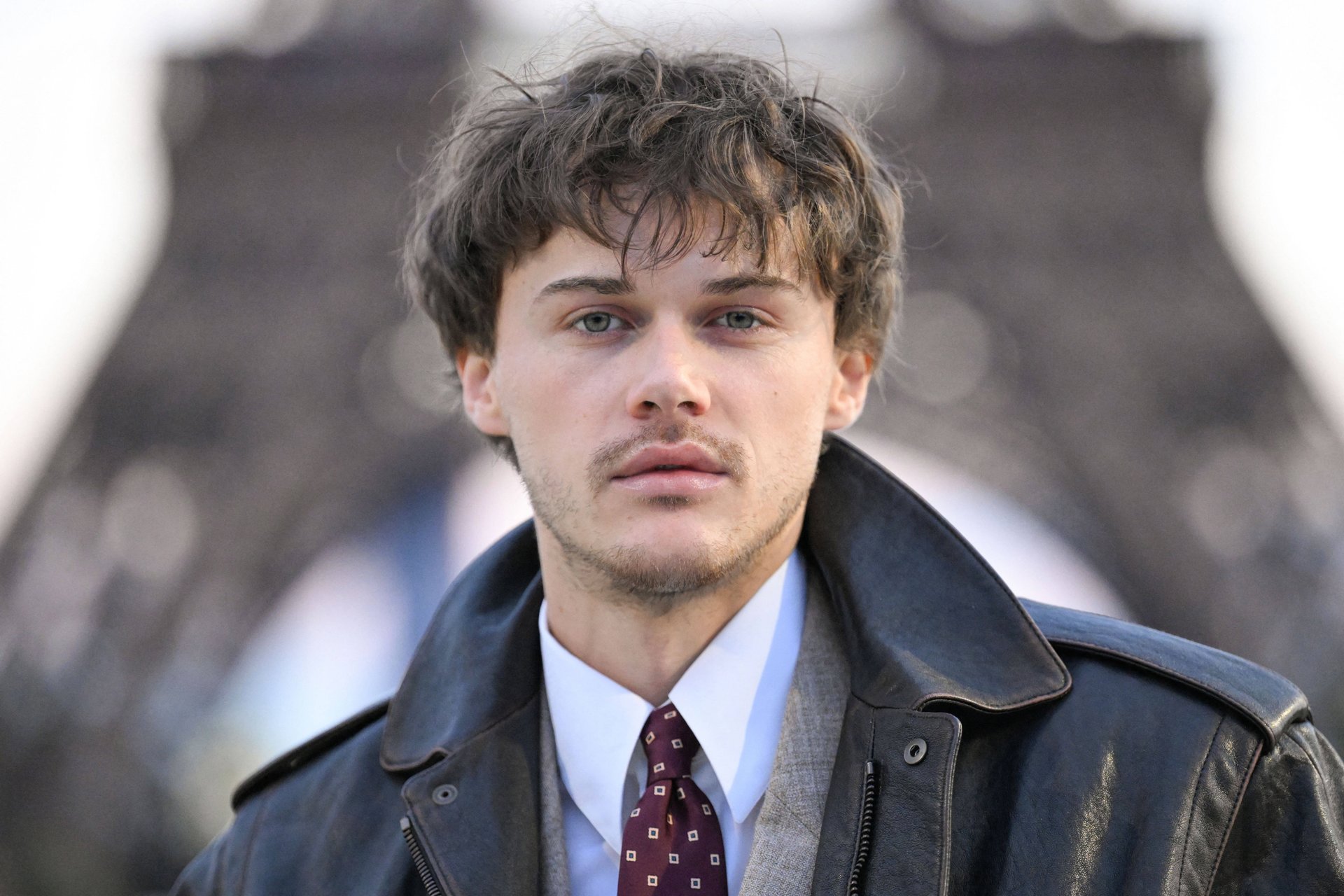 Amazon produziert romantische Weihnachtskomödie mit „The Summer I Turned Pretty“- und „Yellowstone“-Stars