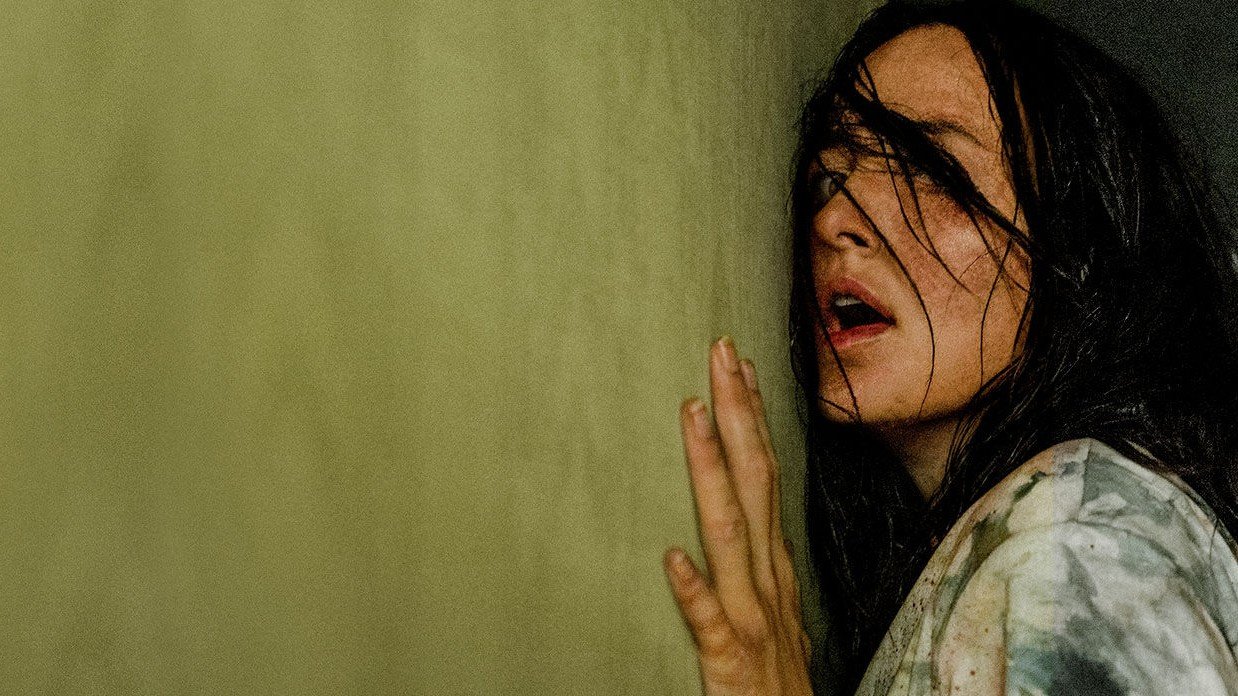 „Sieht einfach komplett verrückt aus“: „Conjuring“-Schöpfer bringt viralen Grusel ins Kino – und sorgt mit erstem Trailer für Furore bei Horror-Fans e1c88e342b078e8116b28cc8ea ZmMgYzBlZDgwNWVmZmZmIDE5MjAgMAM1ZWU4M2I4MWJjZQ==