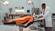 "Manchmal sogar beängstigend": Dieser Sci-Fi-Thriller ging im Kino komplett unter – doch im Stream landete er jetzt in den Top 10