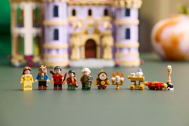 Die Mini-Figuren komplettieren den Bauspaß.