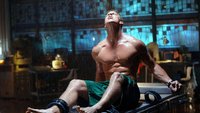 "Reacher"-Star Alan Ritchson erteilt gleich zwei DC-Rollen eine Abfuhr: Dabei spielte er einen der Helden schon vor 20 Jahren