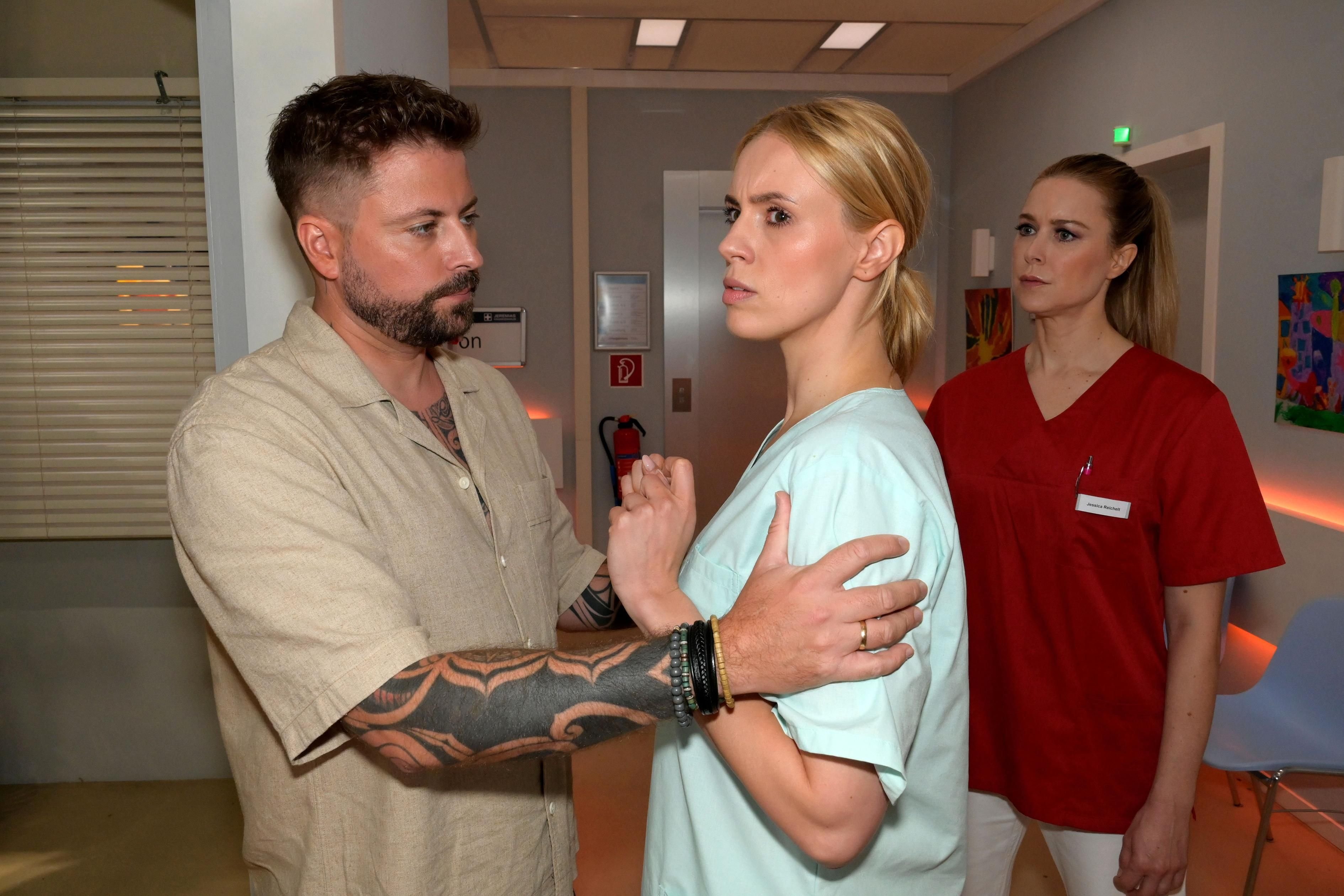 Gefährliches Spiel: John riskiert bei GZSZ seine Zukunft mit Clara