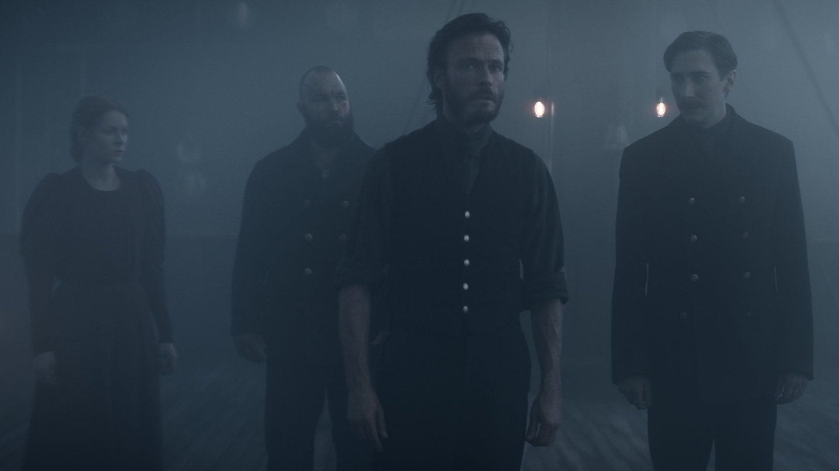 Probleme bei „1899“: Darum solltet ihr die neue Netflix-Serie lieber nicht auf Deutsch streamen