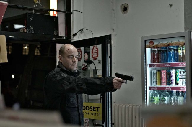 Der Attentäter Tobias R. (Steffen Mennekes) bei seinem Amoklauf.