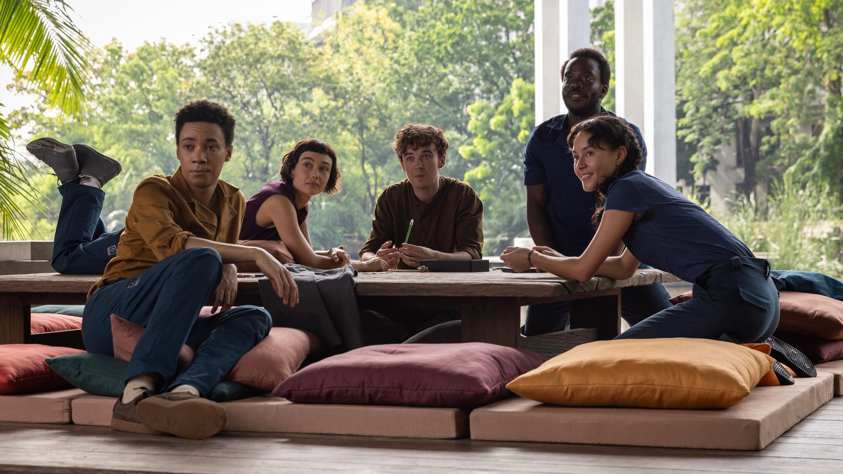 FX's Alien: Earth -- "Observation" -- Season 1, Episode 4 (Airs Tues, August 26) -- Pictured (L-R): Kit Young as Tootles, Sydney Chandler as Wendy, Alex Lawther as Hermit, Jonathan Ajayi as Smee, Erana James as Curly.