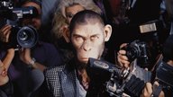 „Better Man“: Warum ist Robbie Williams im Film ein Affe? Diese Bedeutung steckt im Biopic