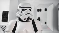 „Kein Billigplastik“: Diese liebevoll verarbeiteten „Star Wars“-Buchstützen sorgen für galaktische Ordnung im Regal 