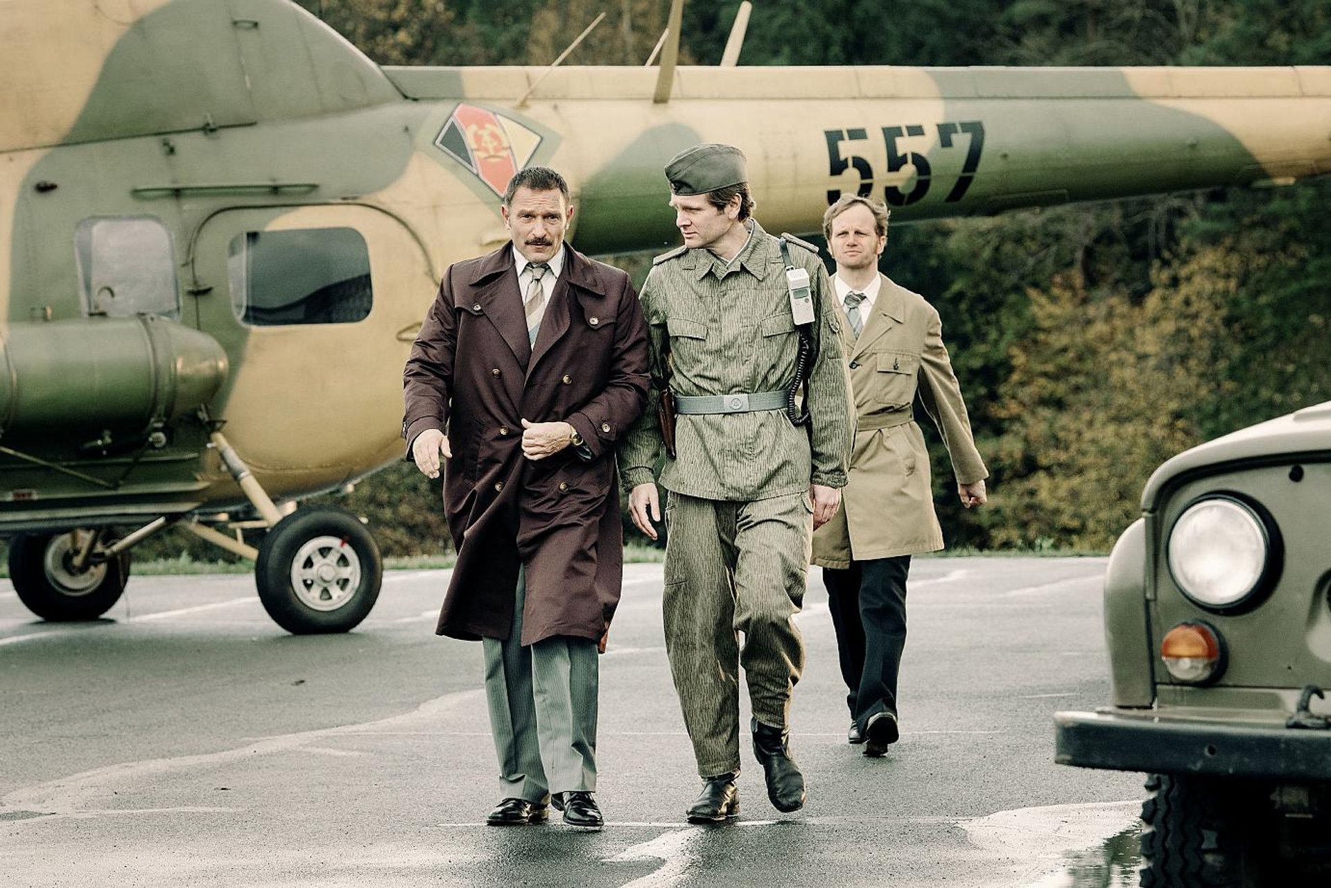 Film über DDR-Flucht von deutscher Legende jetzt bei Disney+ 5cb9e2b8130863b89eb1d8350b cmUgMTkyMCADNzg1OWIzNjhiODA=