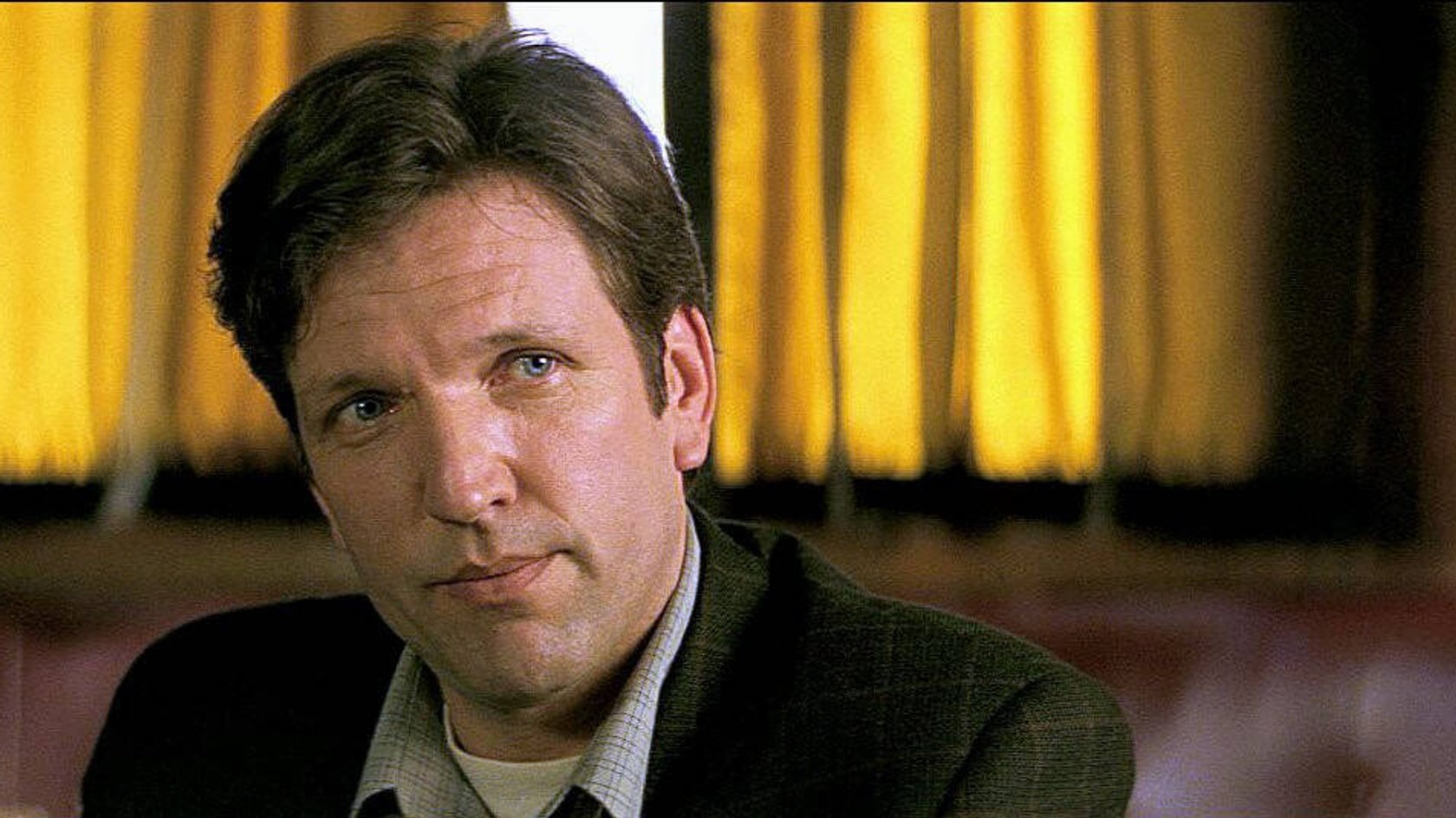 Martin Donovan als Detective Hap Eckhart.