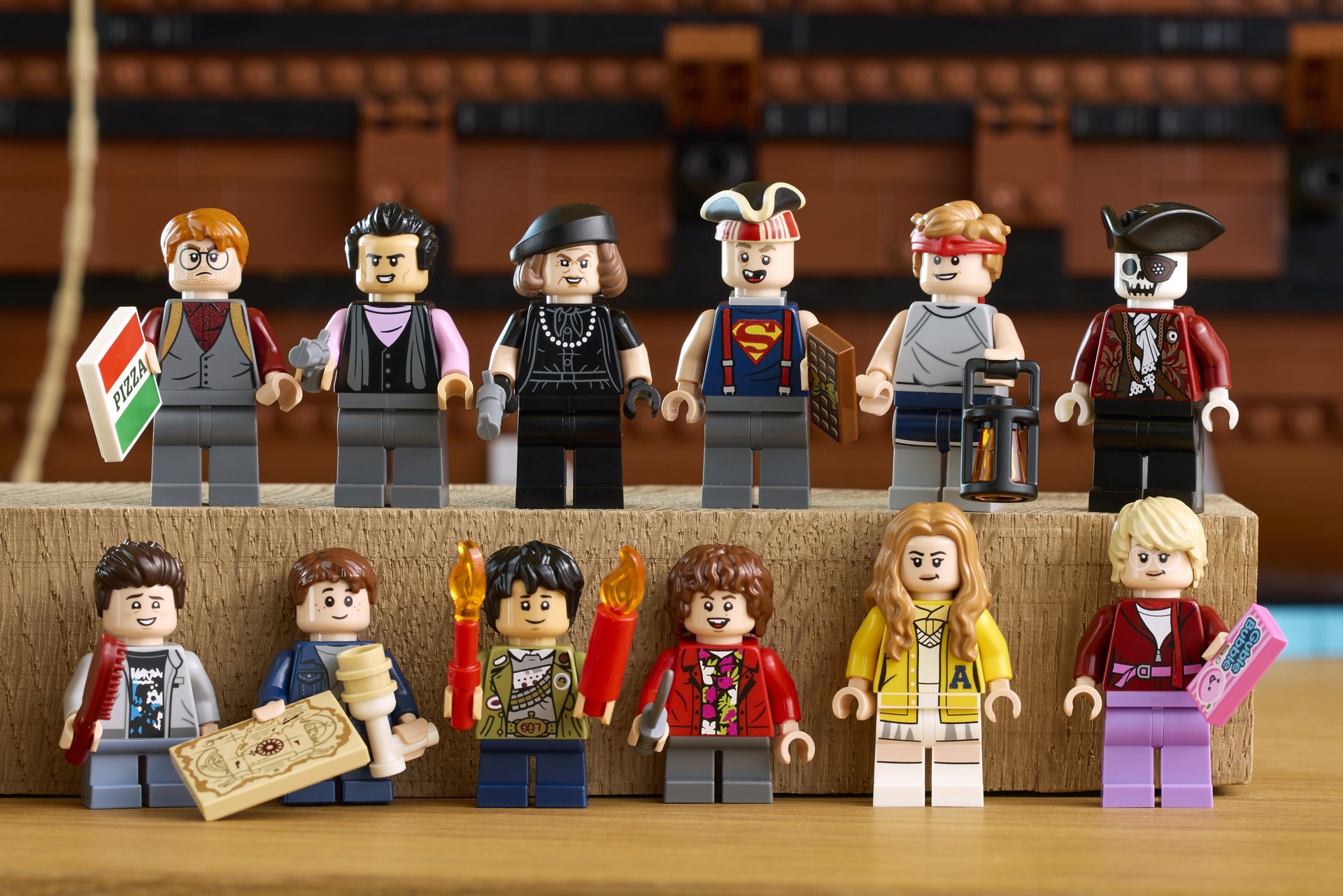 LEGO Ideas Bau-Set von die Goonies 1985 Artikelnummer 21363 Minifiguren LEGO Ideas Bau-Set von die Goonies 1985 Artikelnummer 21363 Minifiguren