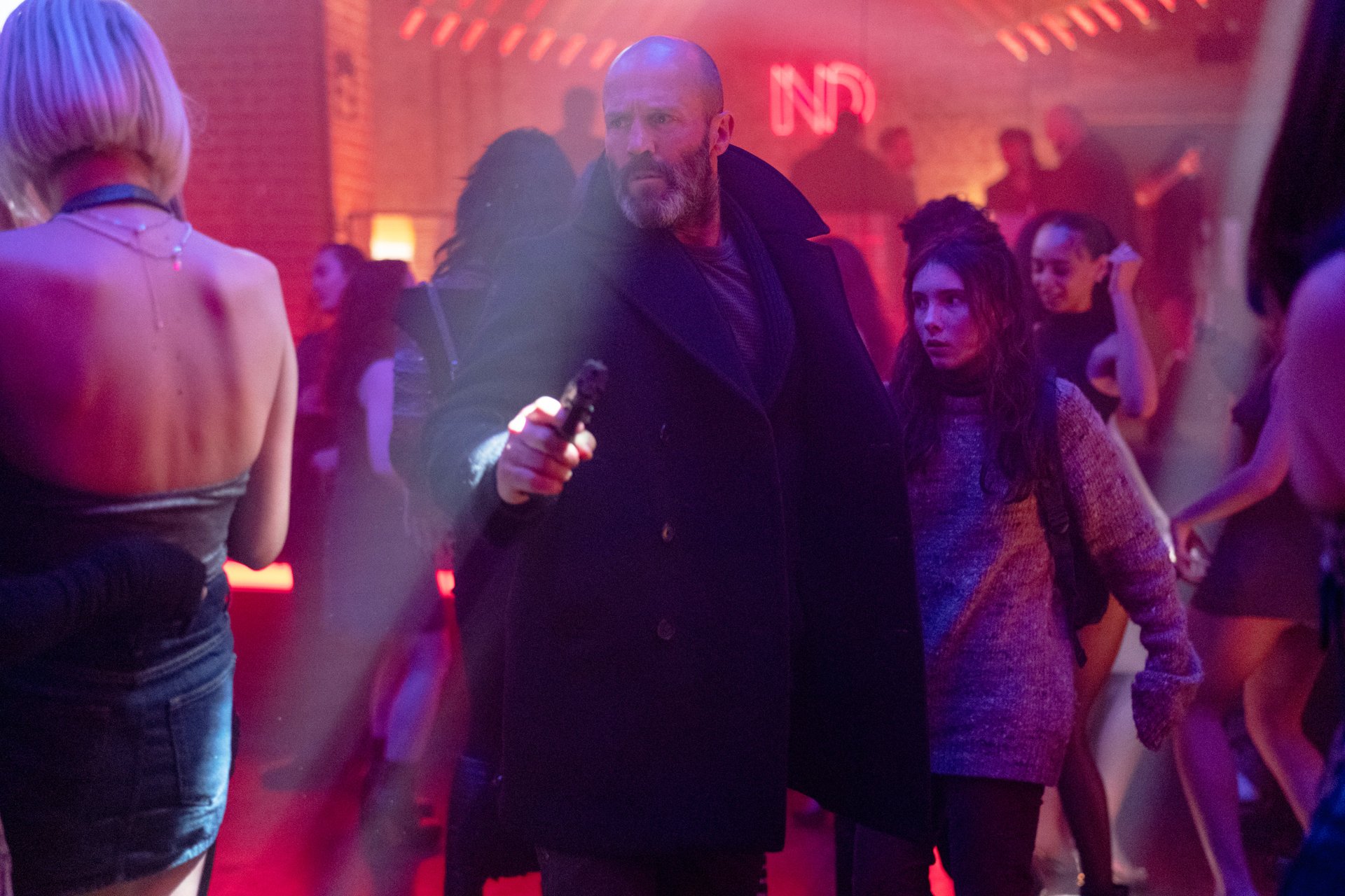 „Jason Statham in Bestform“: Brachialer deutscher Trailer zeigt den Actionstar von einer ganz neuen Seite