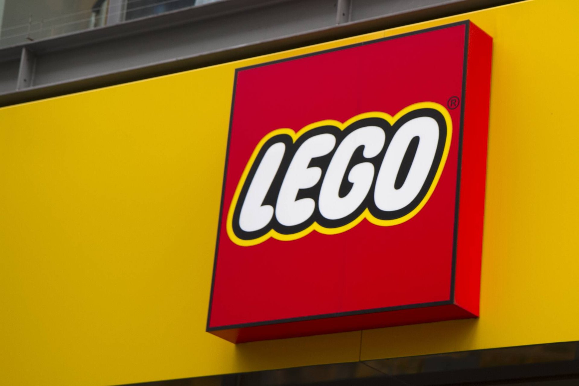 Star Wars: Lego enthüllt gewaltiges Sammlerstück, das in kaum einer Wohnung Platz findet 8e447ab8844e306679f258489f ZmMgOTcwNzdiNmNmZmZmIDE5MjAgMAM4Yjg0YjQzNmY4OQ==