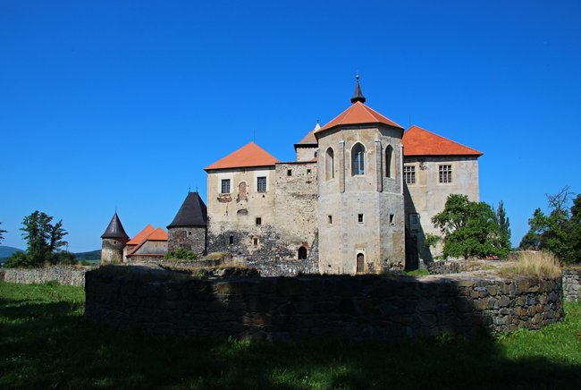 Dieses Schloss findet ihr in Švihov, Tschechien.