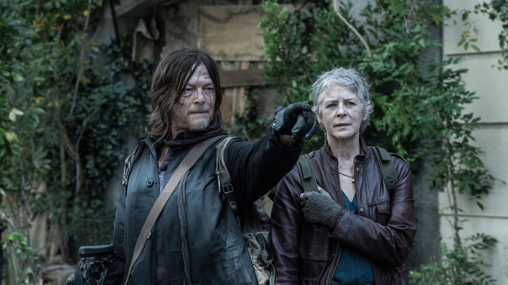 Norman Reedus als Daryl Dixon, Melissa McBride als Carol Peletier in "The Walking Dead: Daryl Dixon"