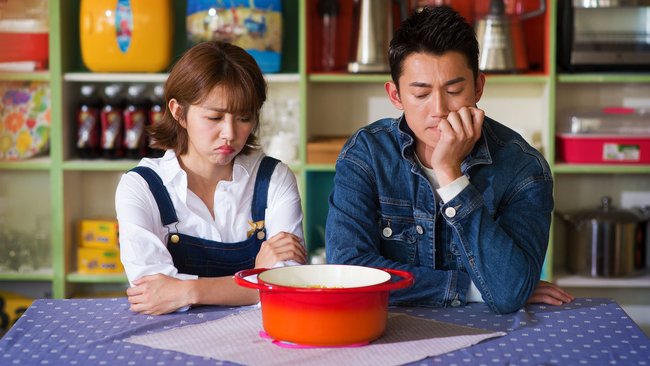 Wei Fen Qing und Huo Tinf En sind Koch-Rival*innen.