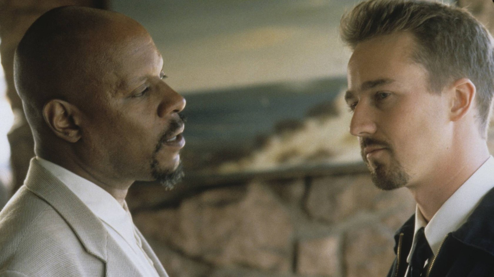 Avery Brooks und Edward Norton in „American History X".