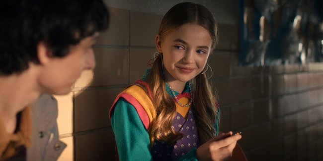 Nell Fisher als Holly Wheeler in Stranger Things Staffel 5