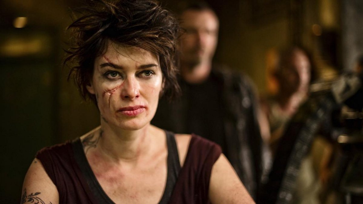 Lena Headey als Ma-Ma.