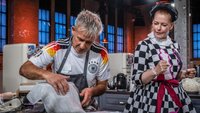 Unerwarteter Exit bei „Das große Promibacken“: Liegt auf der roten Schürze etwa ein Fluch?