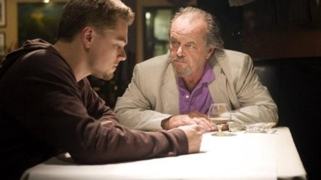 William Costigan (Leonardo DiCaprio) arbeitet sich in der Mafia nach oben.