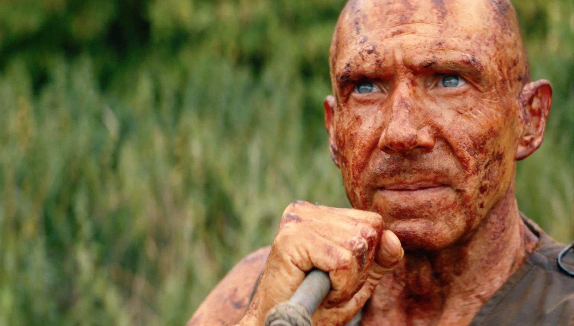 „28 Years Later“: Diese 3 Survival-Tipps von Ralph Fiennes bringen euch sicher durch die Horror-Apokalypse