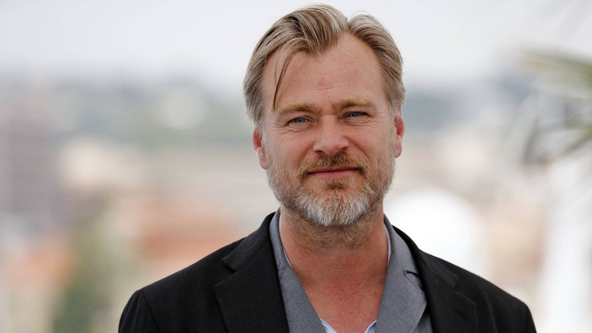 Ihr-wollt-ins-Kino-Dann-solltet-ihr-euch-laut-Christopher-Nolan-folgende-Sitzpl-tze-sichern