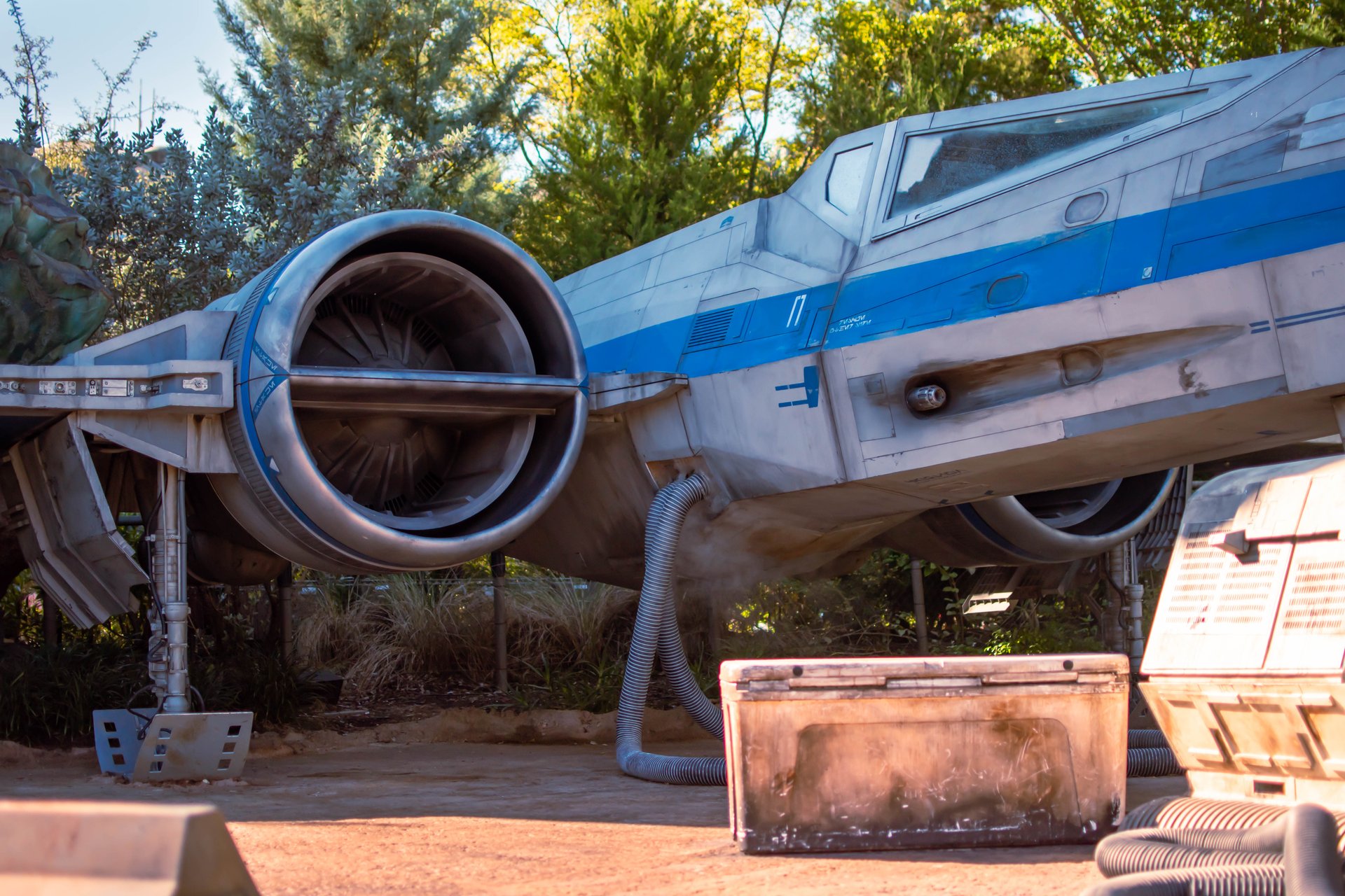 Star-Wars-Fans aufgepasst: Diese Fototapete verwandelt euer Zuhause komplett 3c5efe31ef0a1444c0258a9a42 cmUgMTkyMCADYTkzZTNmMTQyYTQ=