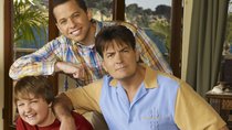 „Two and a Half Men“: So völlig anders sieht Jake Harper heute aus
