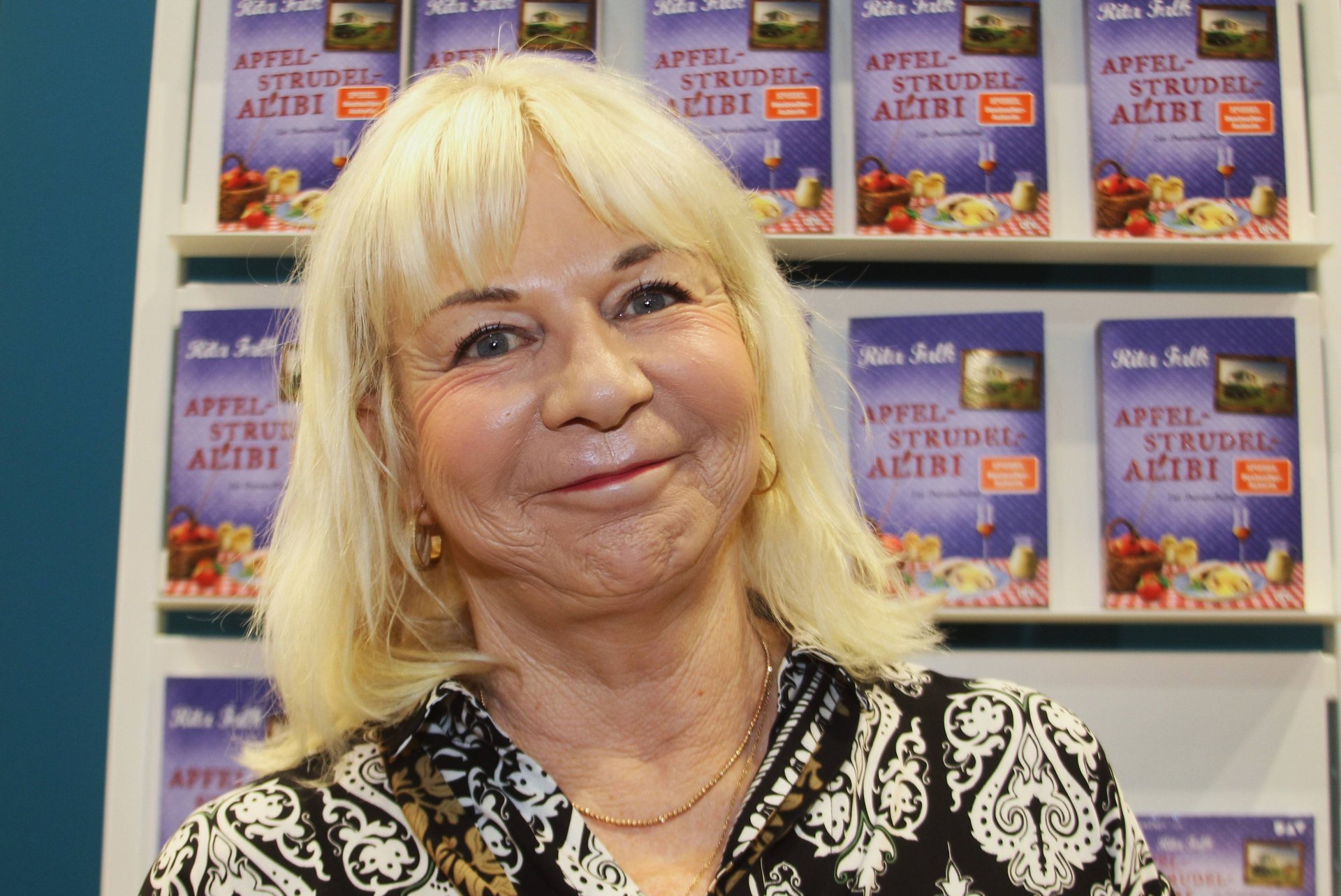 „Apfelstrudel-Alibi“: Wird auch das neue Buch von Rita Falk verfilmt? b202d128ec43d9260591d81736 cmUgMTkyMCADYWNiMjJjZDY5ODM=