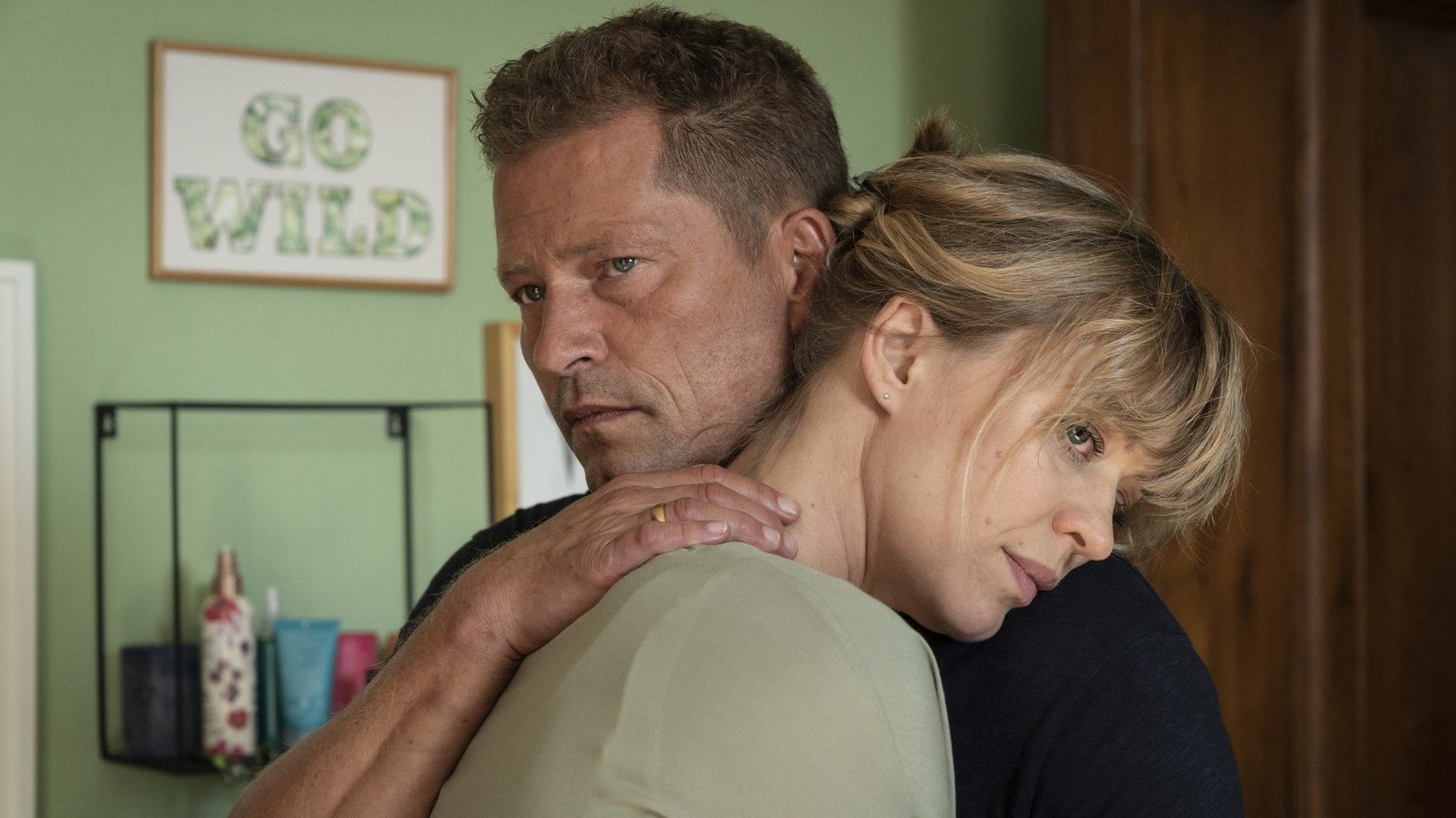Til Schweiger in Bedrängnis: Neue Tragikomödie zeigt, wie der Schock in seine Glieder fährt