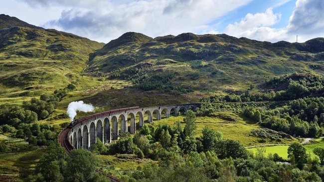 Die Brücke Glenfinnan-Viadukt in Schottland.