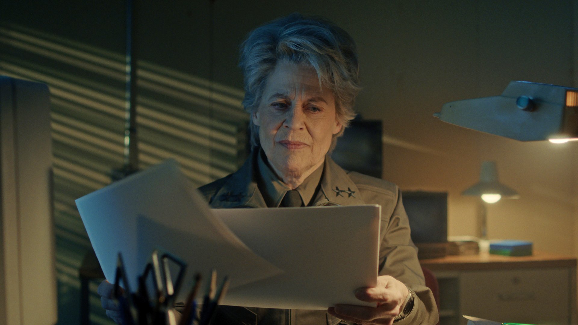 Dr-Kay-aus-Stranger-Things-So-sah-Linda-Hamilton-45-Jahre-vor-ihrer-Netflix-Rolle-aus