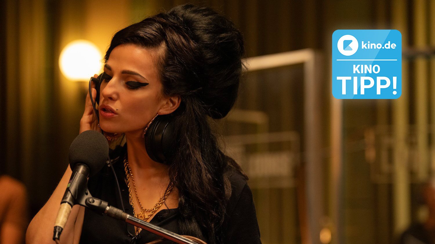 Die britische Schauspielerin Marisa Abela überzeugt als Amy Winehouse.