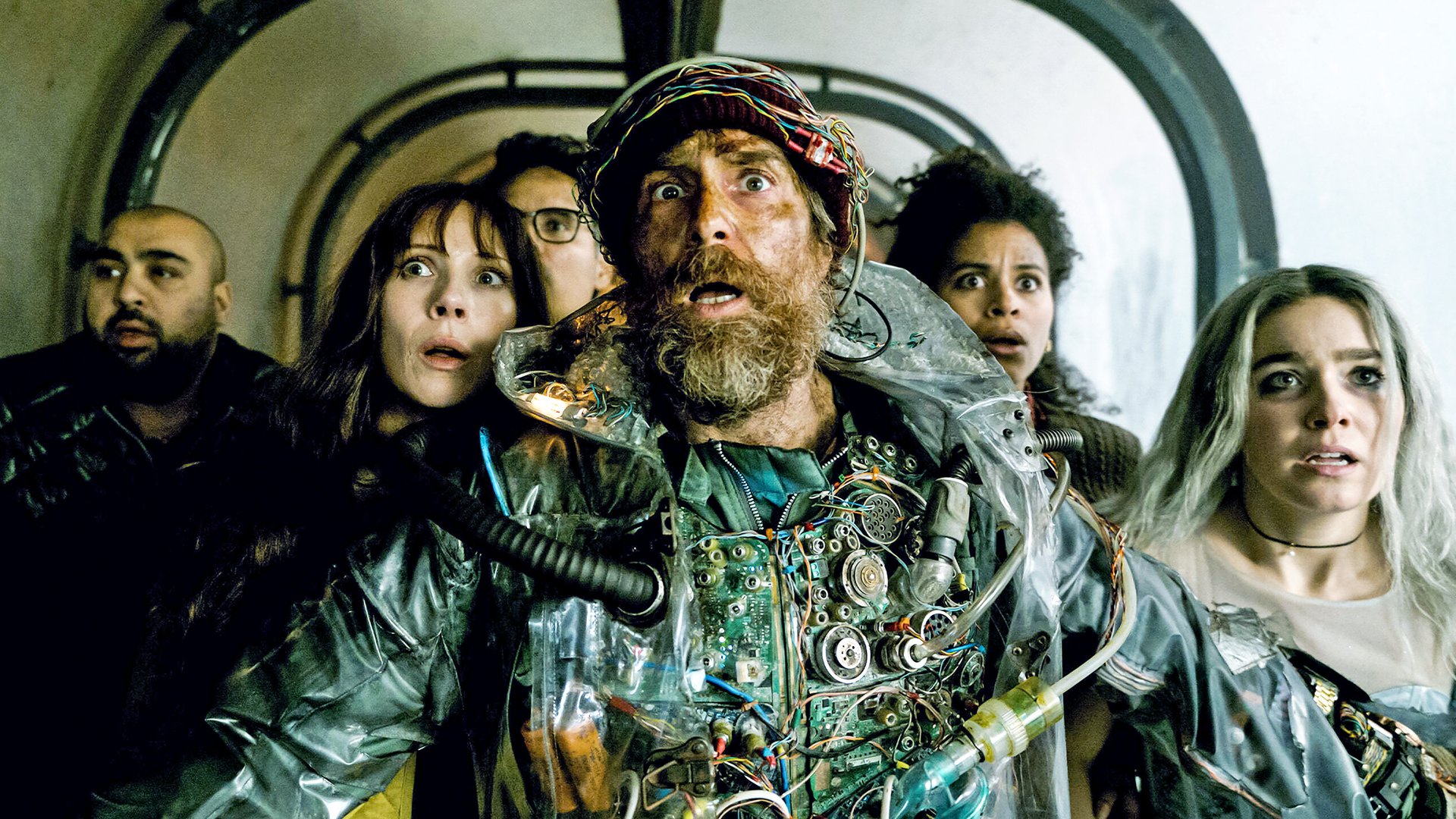 Hollywood-Stars aus neuem Sci-Fi-Spektakel verraten: Hier fühlt sich ihr Leben wie ein reales Zeitreise-Abenteuer an