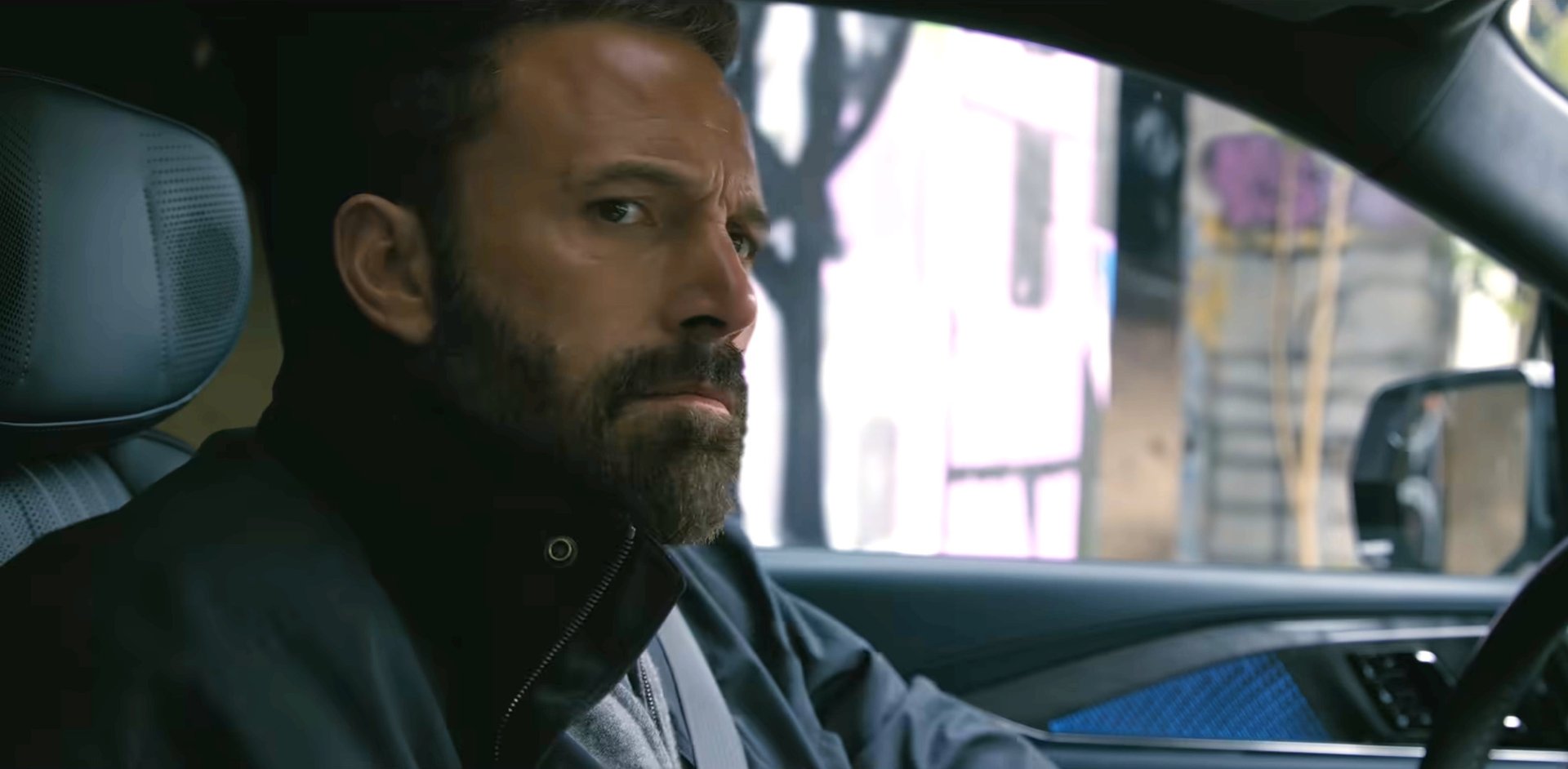 „Sieht richtig knallhart aus“: Actionstar Ben Affleck brilliert im ersten Trailer zu Netflix-Thriller a10a47a3e53c68c28517b3030c ZmMgNmJjNzQ2NmVmZmZmIDE5MjAgMANjYmFhYTU2MjEzMA==