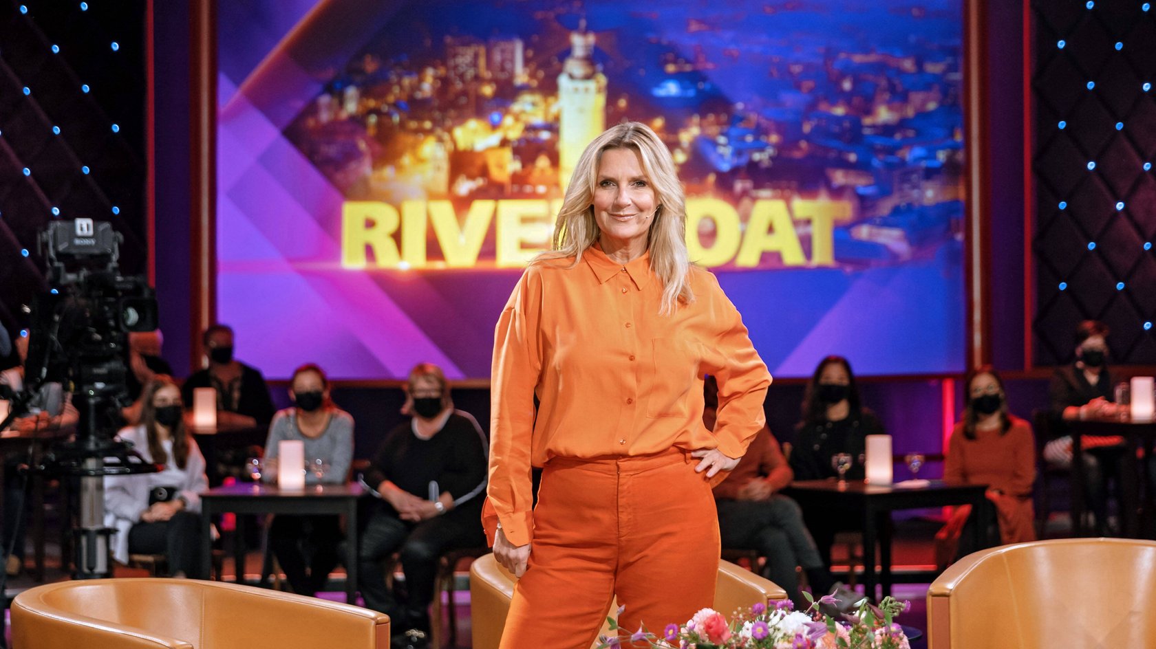 Kim Fisher begrüßt im „Riverboat“ eine bunte Vielfalt an Gästen.
