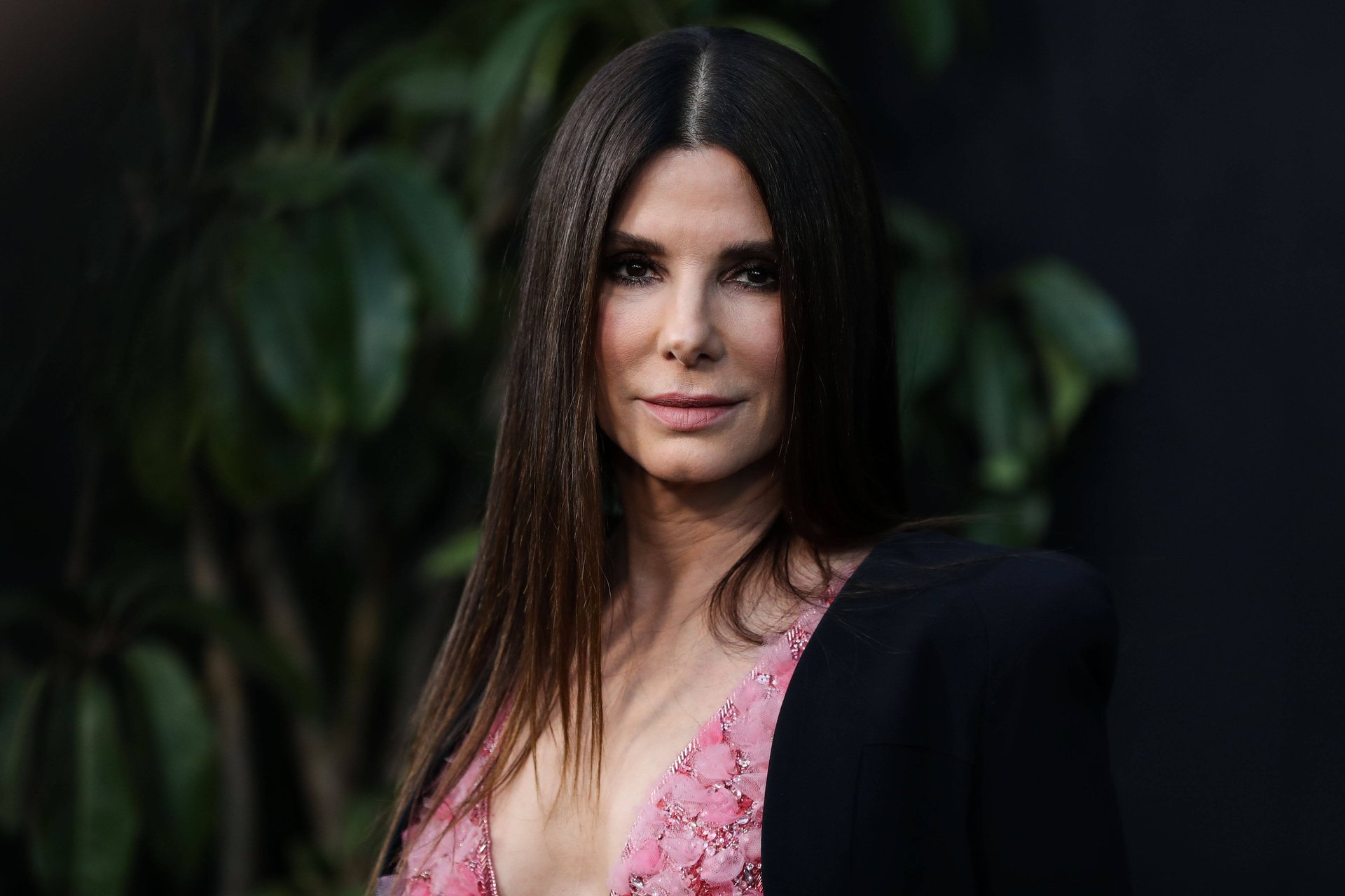 Vor 35 Jahren: So anders sah Sandra Bullock zu Beginn ihrer Karriere aus 6f9f0fea06c23e4952b589f8bc ZmMgODE4NjU3MzVmZmZmIDE5MjAgMANkYTZmZTYzOWI5Yg==