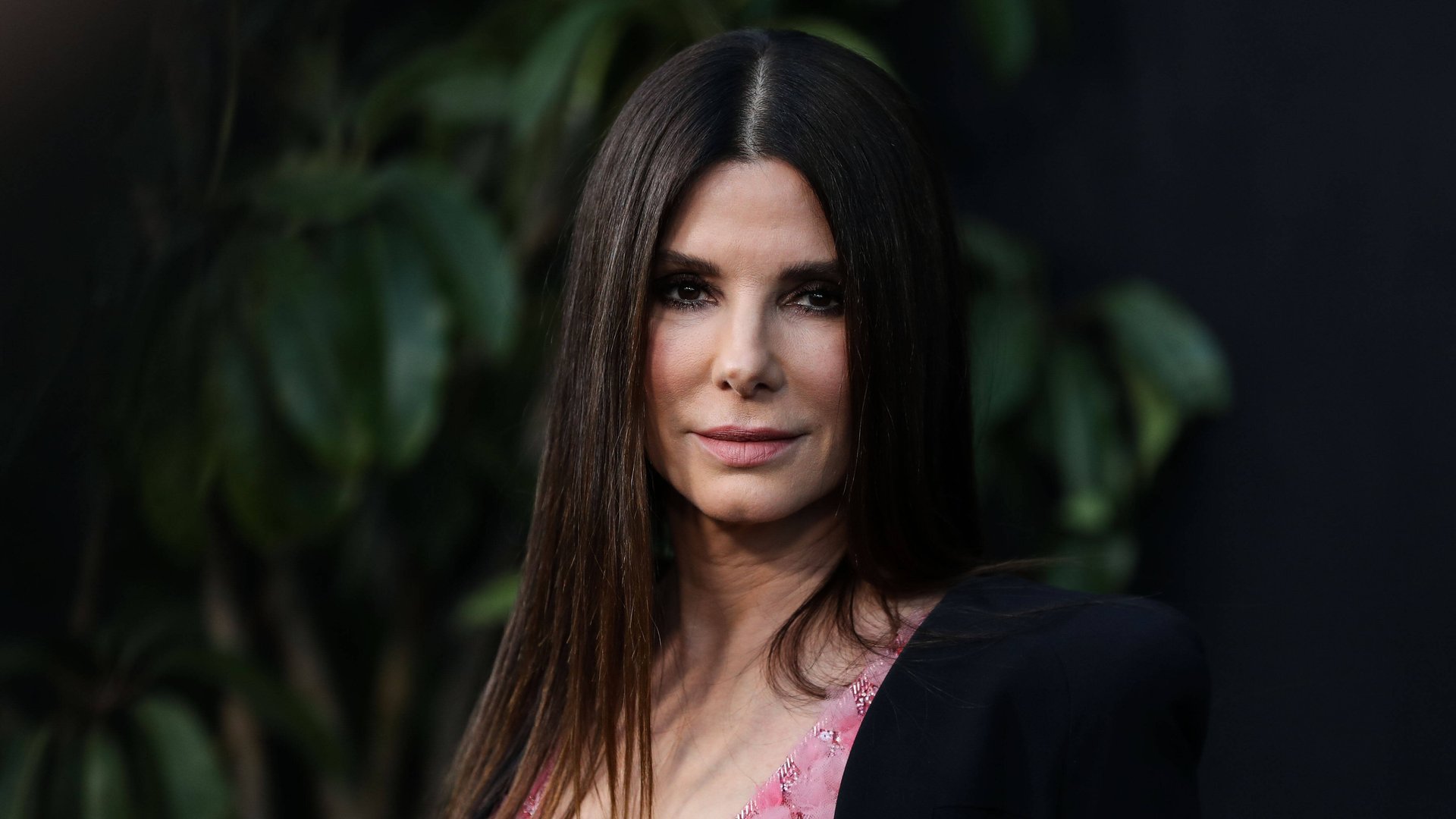 Vor-35-Jahren-So-anders-sah-Sandra-Bullock-zu-Beginn-ihrer-Karriere-aus