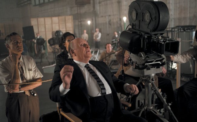 Alfred Hitchcock (Anthony Hopkins) am Set von „Psycho“.